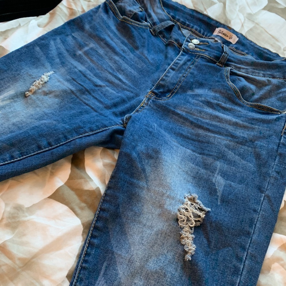 Distressed Jeggings